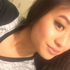 Meet your Posher, Elise